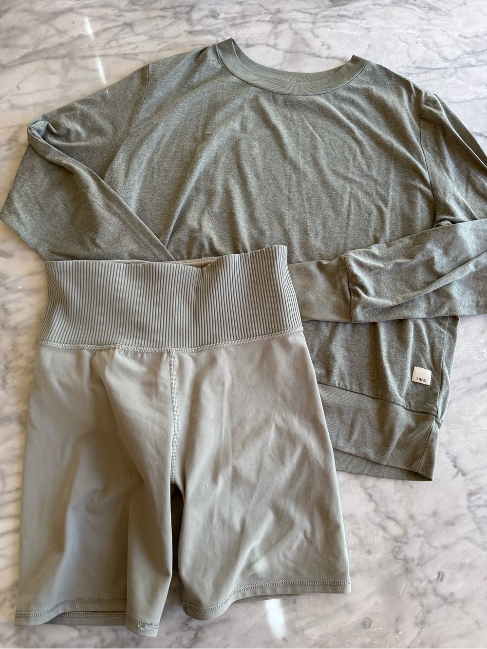 Vuori sage green biker short set